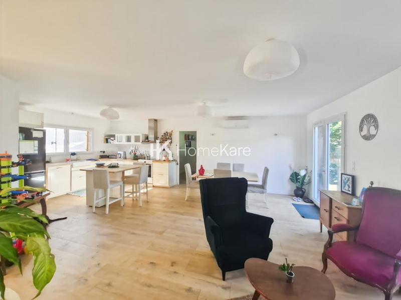 Maison - 105 m² - 5 pièces