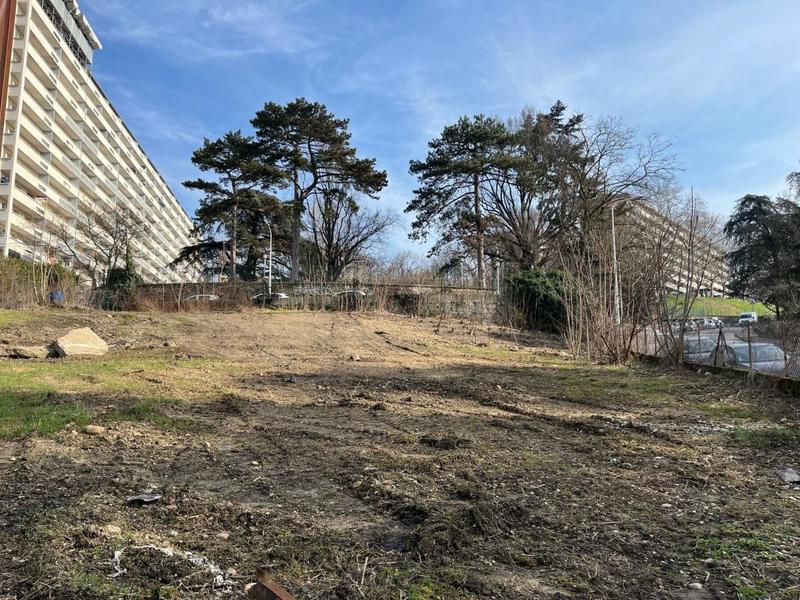 Terrain - 1 400 m²