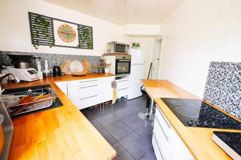 Appartement - 95 m² - 5 pièces