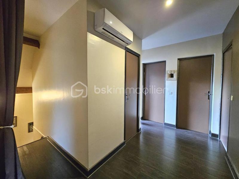 Pavillon - 150 m² - 6 pièces