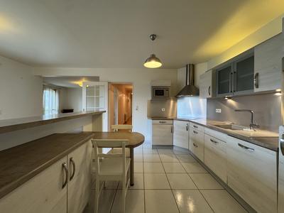 Appartement - 105 m² - 3 pièces