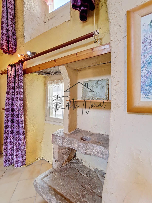 Maison de village - 71 m² - 2 pièces