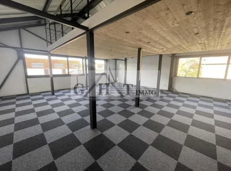 Bureau - 117 m²