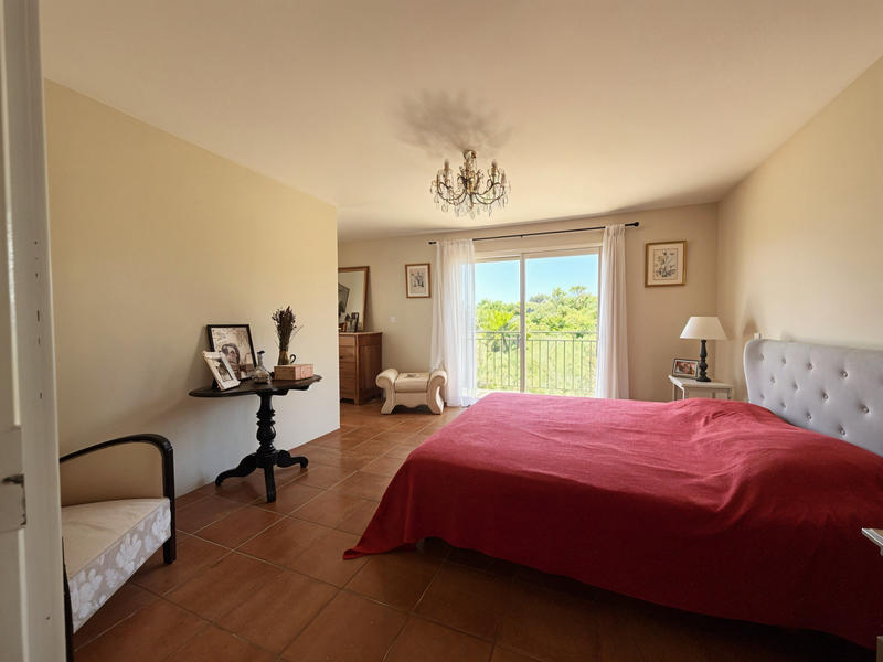 Maison - 200 m² - 5 pièces