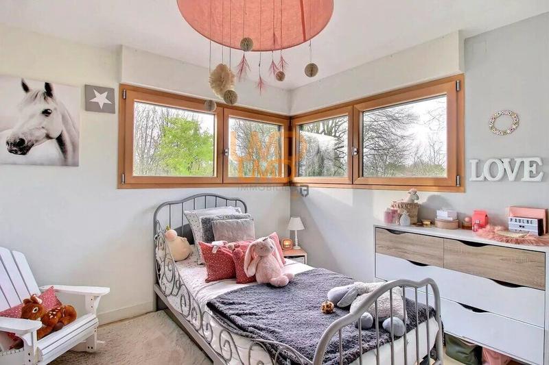 Maison - 173 m² - 8 pièces