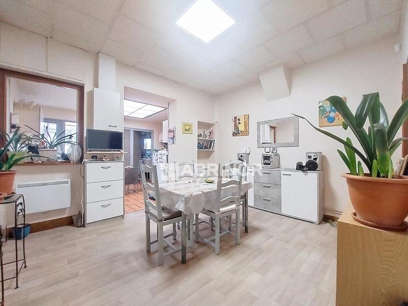 Maison - 91 m² - 5 pièces