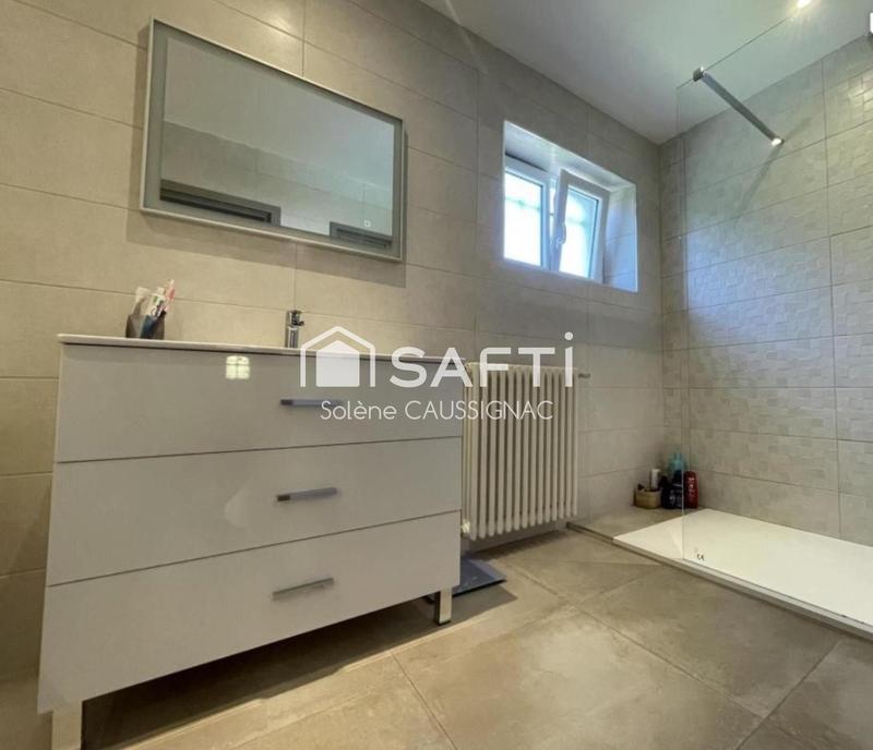 Maison - 251 m² - 8 pièces