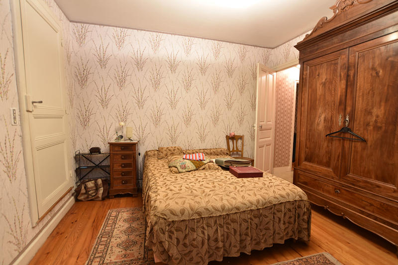 Maison - 155 m² - 9 pièces