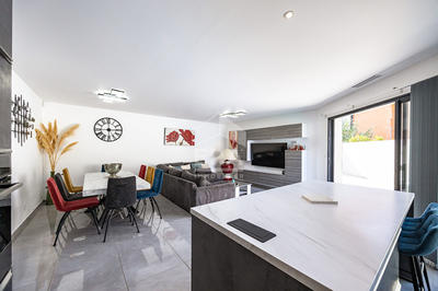 Maison - 101 m² - 5 pièces