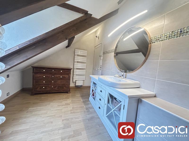 Maison - 145 m² - 6 pièces