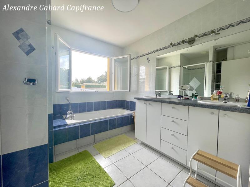 Maison - 152 m² - 6 pièces