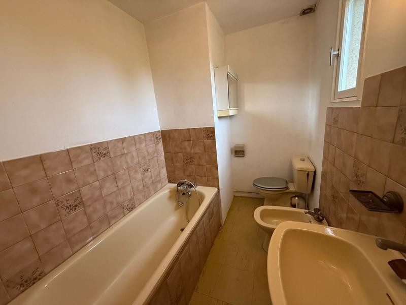 Maison traditionnelle - 175 m² - 6 pièces