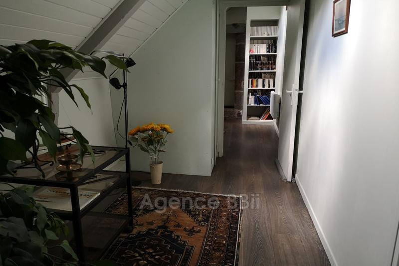 Maison - 300 m² - 15 pièces