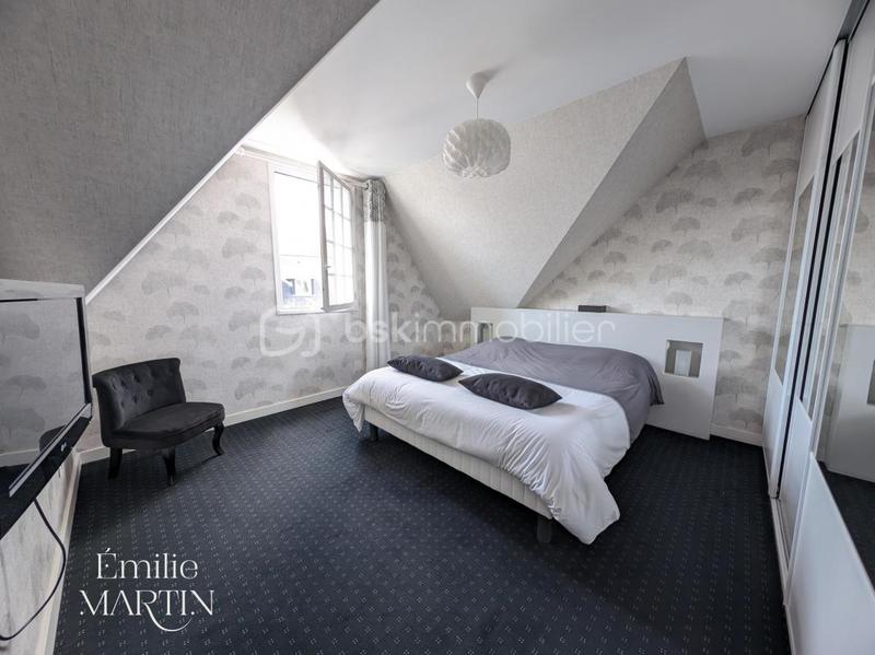 Maison - 111 m² - 5 pièces