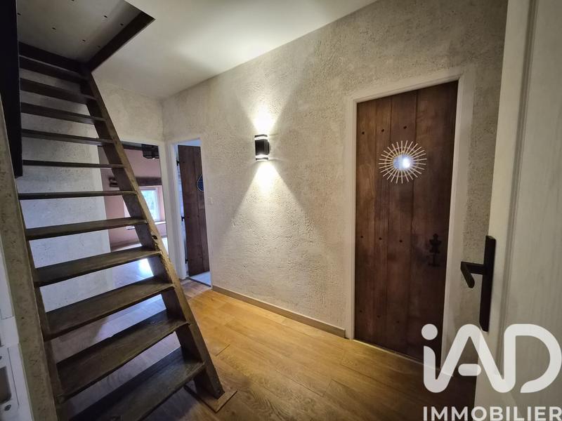 Maison - 232 m² - 7 pièces