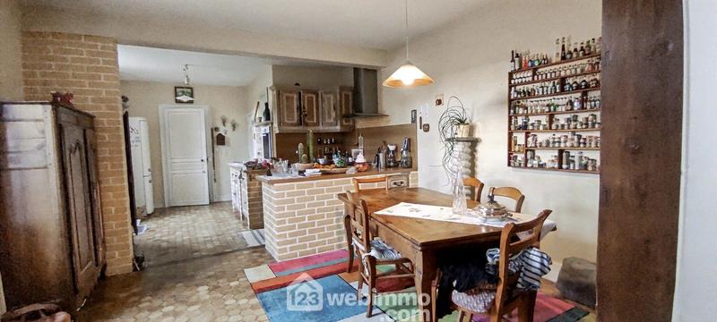 Maison - 140 m² - 5 pièces
