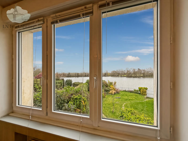 Maison - 189 m² - 9 pièces