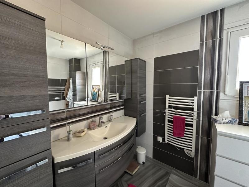 Appartement - 89 m² - 3 pièces