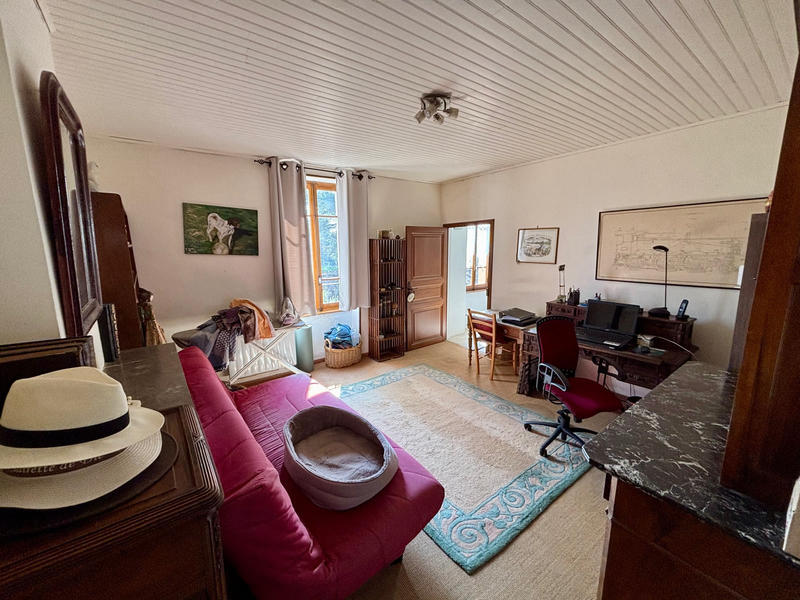 Maison de village - 257 m² - 11 pièces