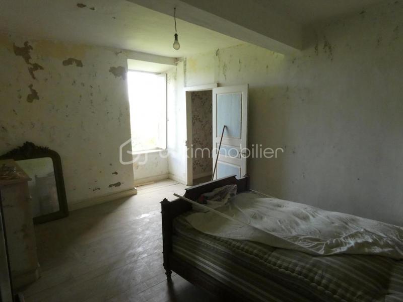 Maison ancienne - 75 m² - 2 pièces