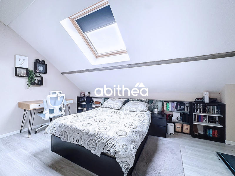 Maison - 198 m² - 8 pièces