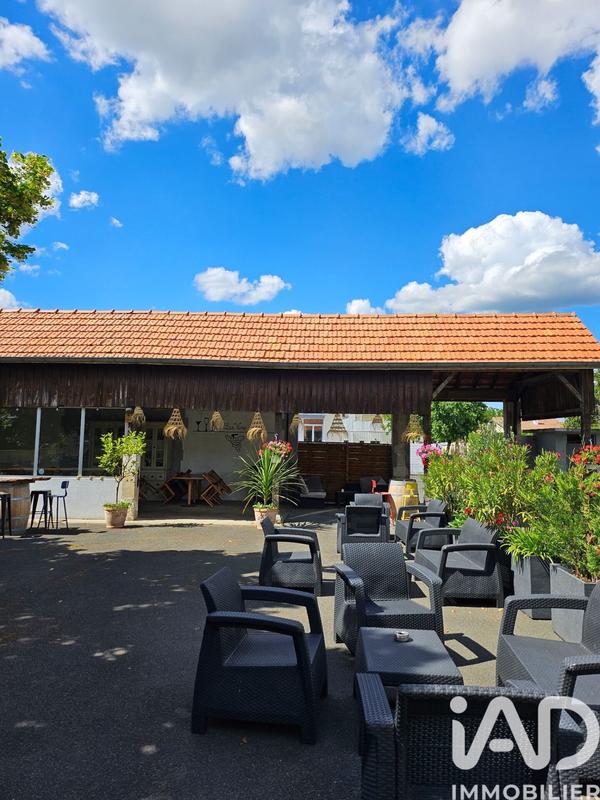 Maison - 299 m² - 11 pièces