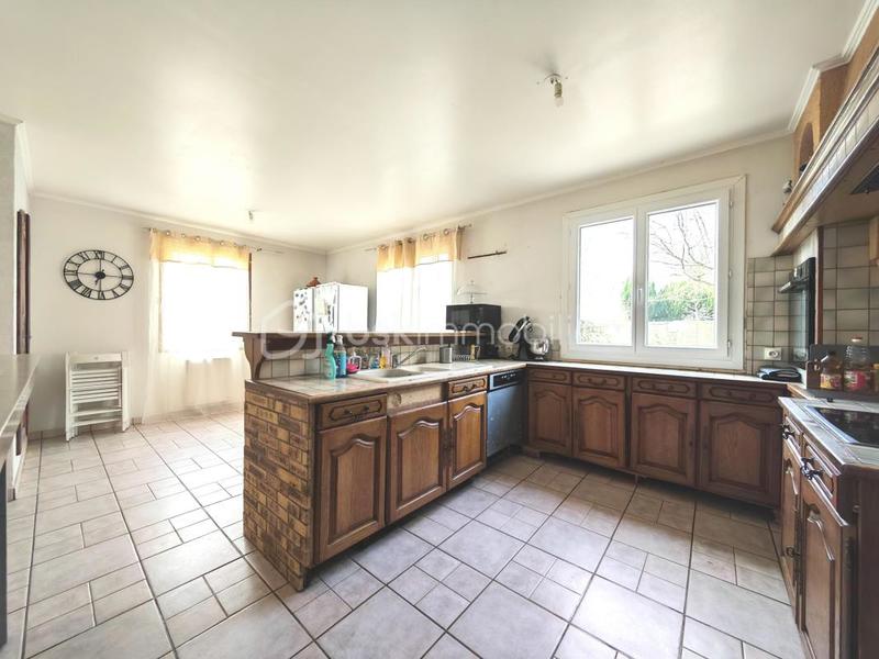 Maison - 180 m² - 7 pièces