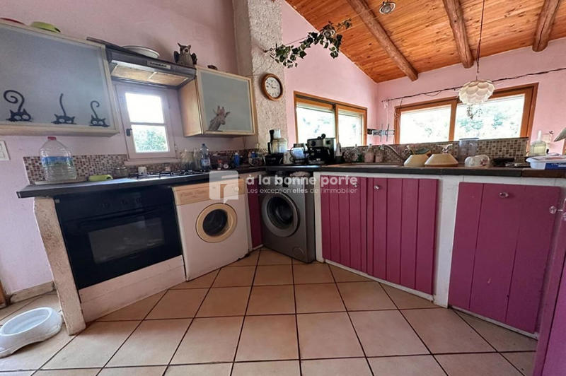 Maison - 278 m² - 11 pièces
