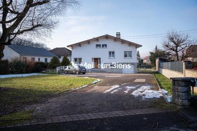 Maison - 141 m² - 6 pièces