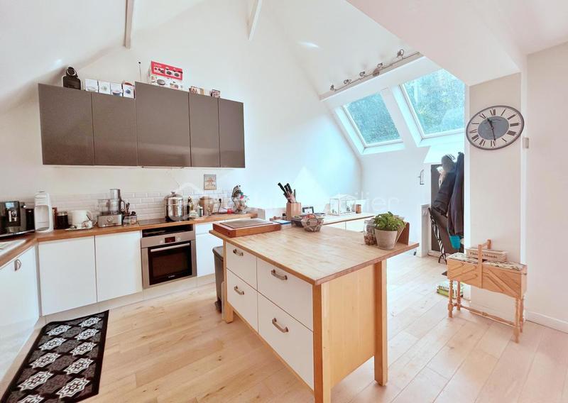 Maison traditionnelle - 135 m² - 4 pièces