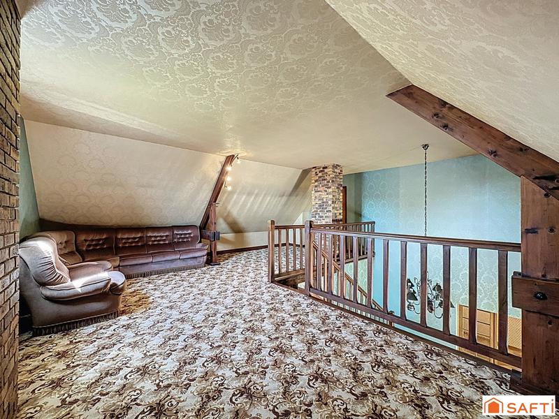 Maison - 207 m² - 8 pièces