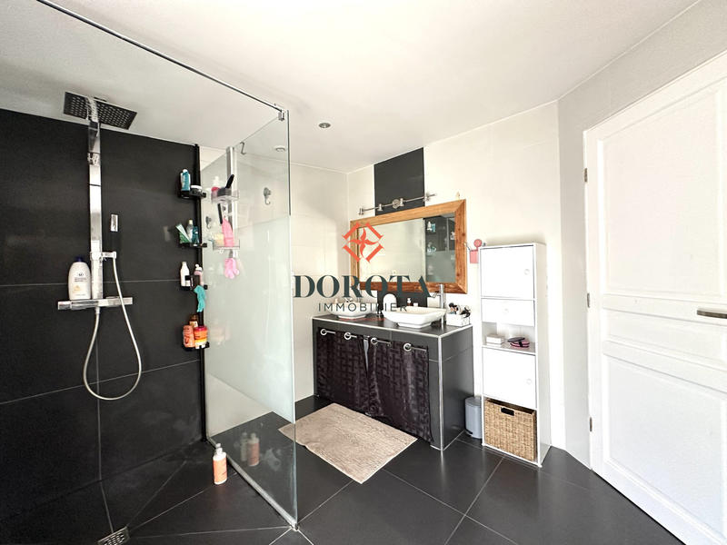 Maison - 164 m² - 5 pièces