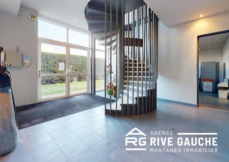 Local d'activités - 1 870 m²