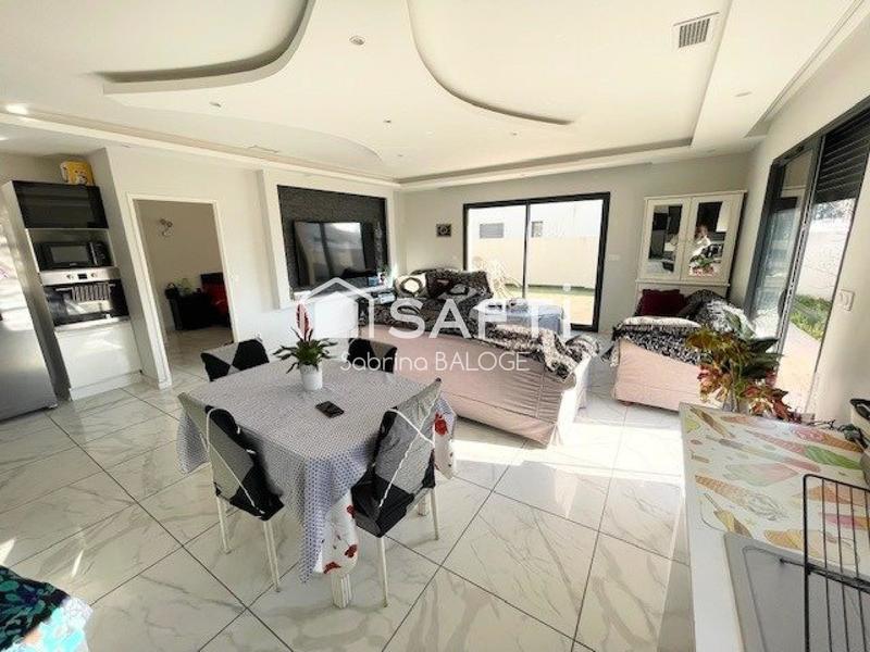 Maison - 91 m² - 4 pièces