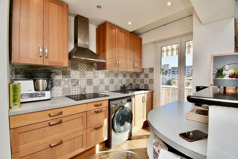 Appartement - 49 m² - 2 pièces