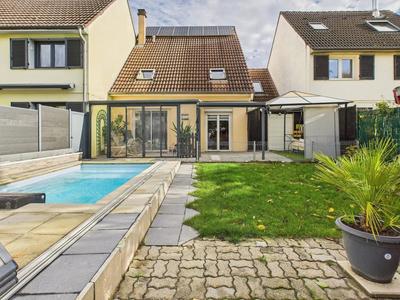 Maison - 130 m² - 6 pièces