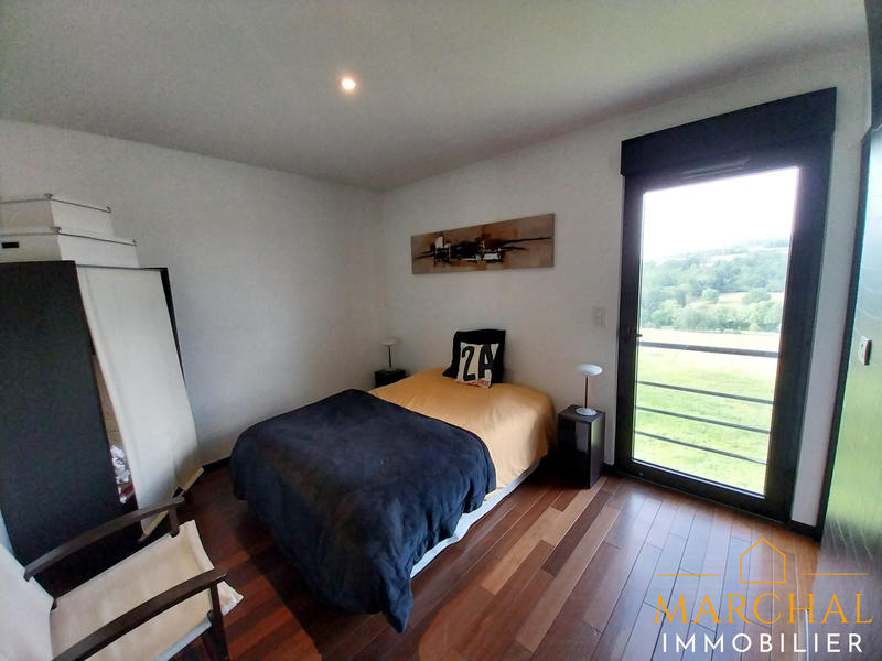 Villa - 206 m² - 6 pièces