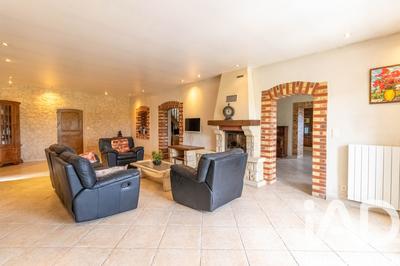 Maison - 147 m² - 5 pièces