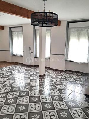 Maison ancienne - 253 m² - 9 pièces