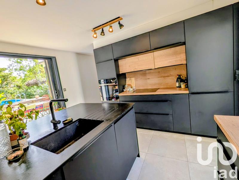 Maison - 164 m² - 7 pièces