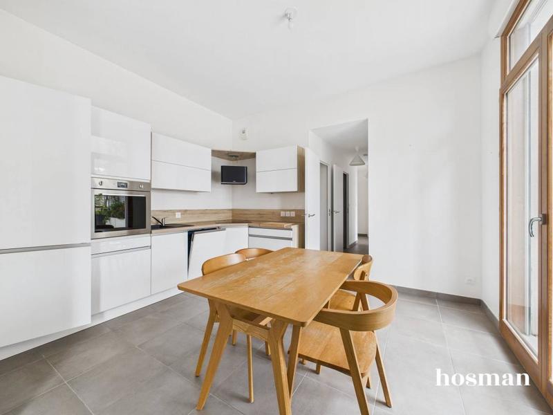 Appartement - 100 m² - 3 pièces