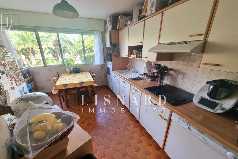 Appartement - 80 m² - 4 pièces