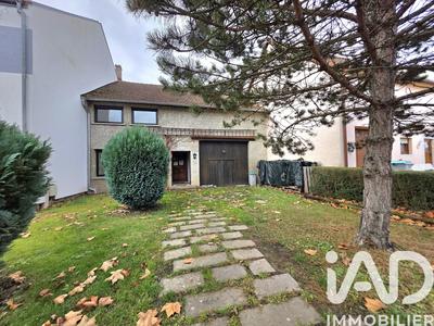 Maison de village - 229 m² - 7 pièces
