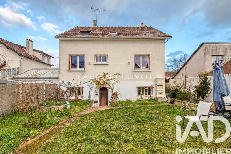 Maison - 140 m² - 6 pièces