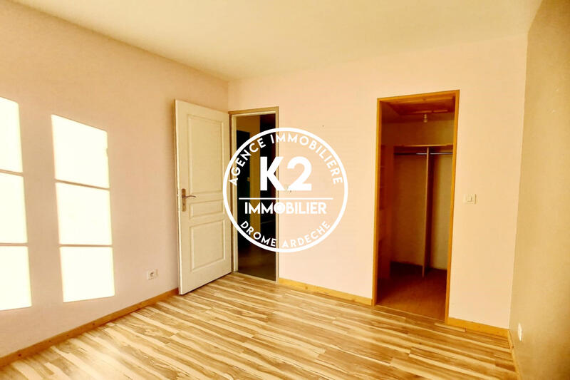 Appartement - 109 m² - 4 pièces