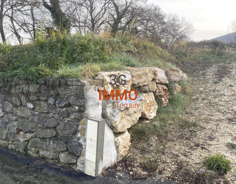 Terrain constructible - 600 m²