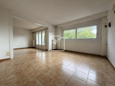 Appartement - 98 m² - 4 pièces