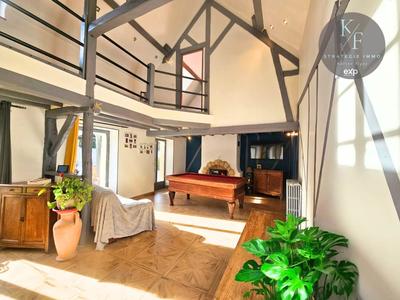 Maison - 206 m² - 5 pièces