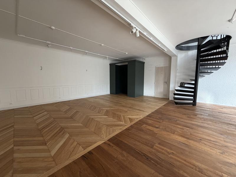 Local commercial - 81 m²