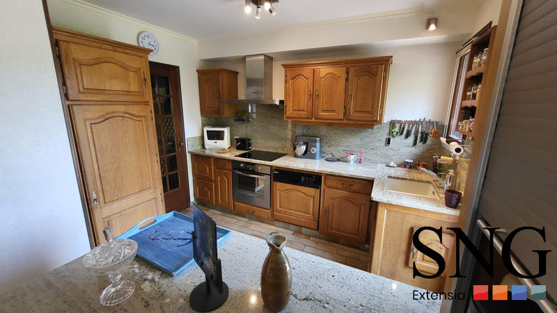 Maison - 185 m² - 7 pièces